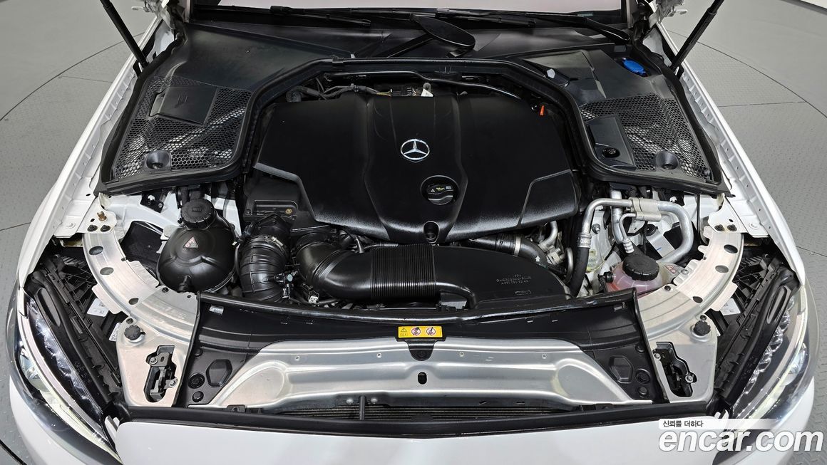 Mercedes-Benz C-Class 2018