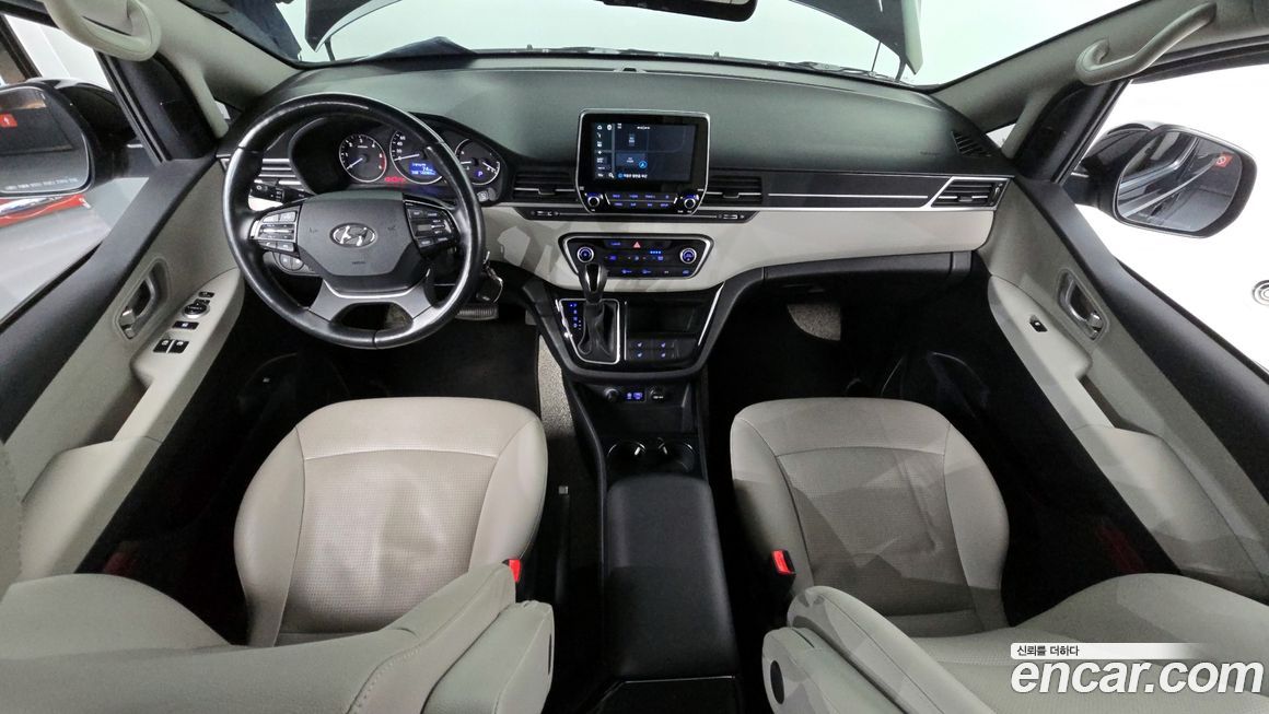 Hyundai Starex 2019