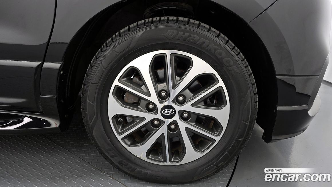 Hyundai Starex 2019
