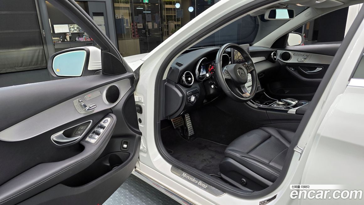 Mercedes-Benz C-Class 2018