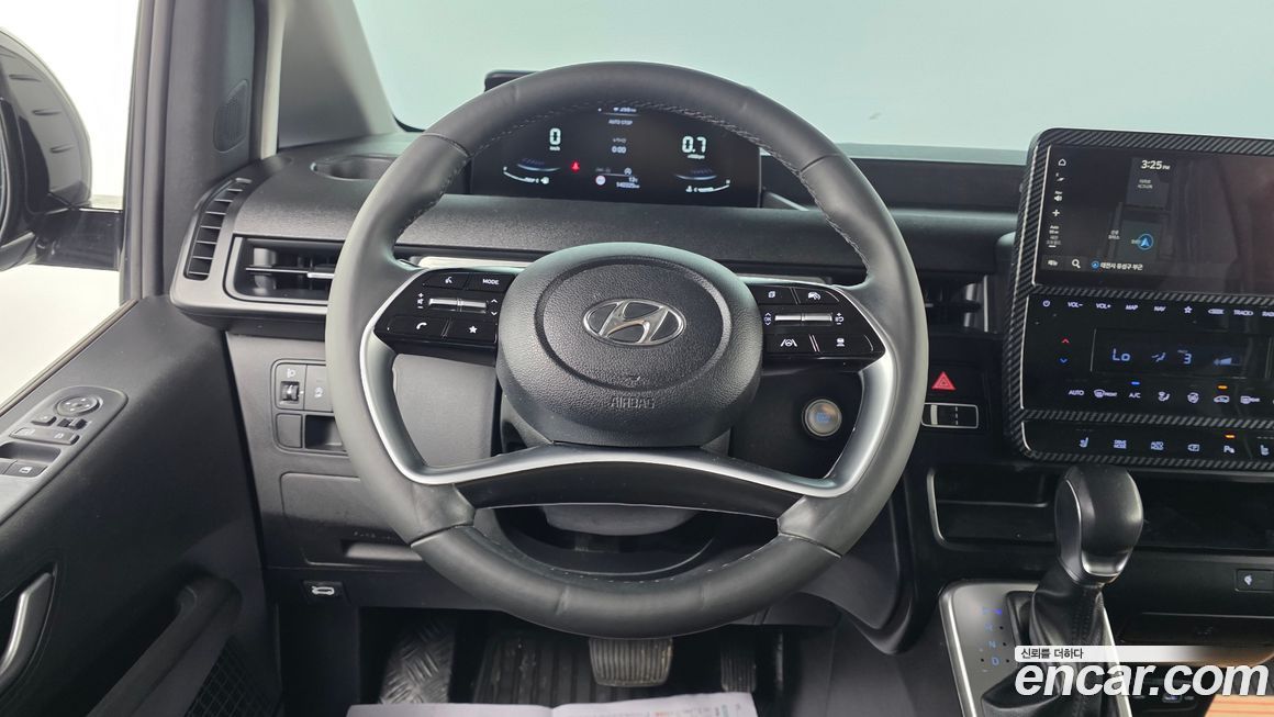 Hyundai Staria 2023