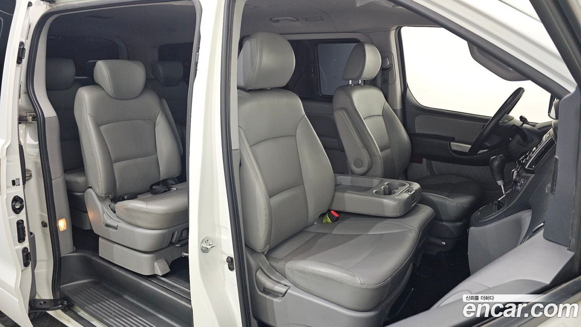 Hyundai Starex 2021