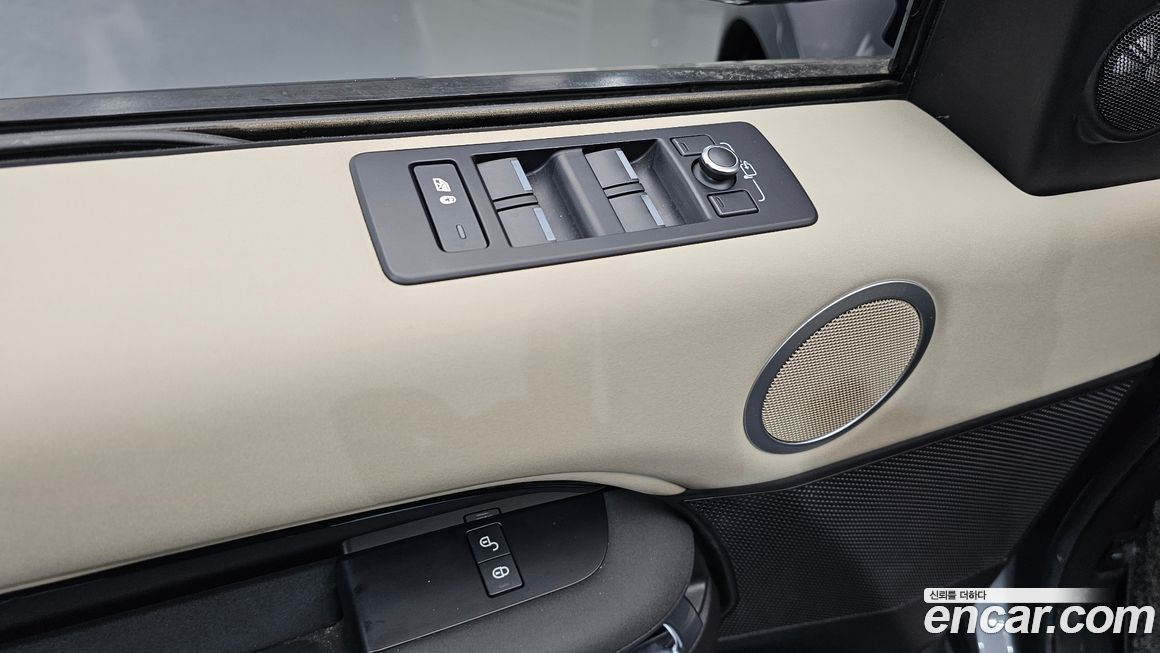 Land Rover Discovery 2018