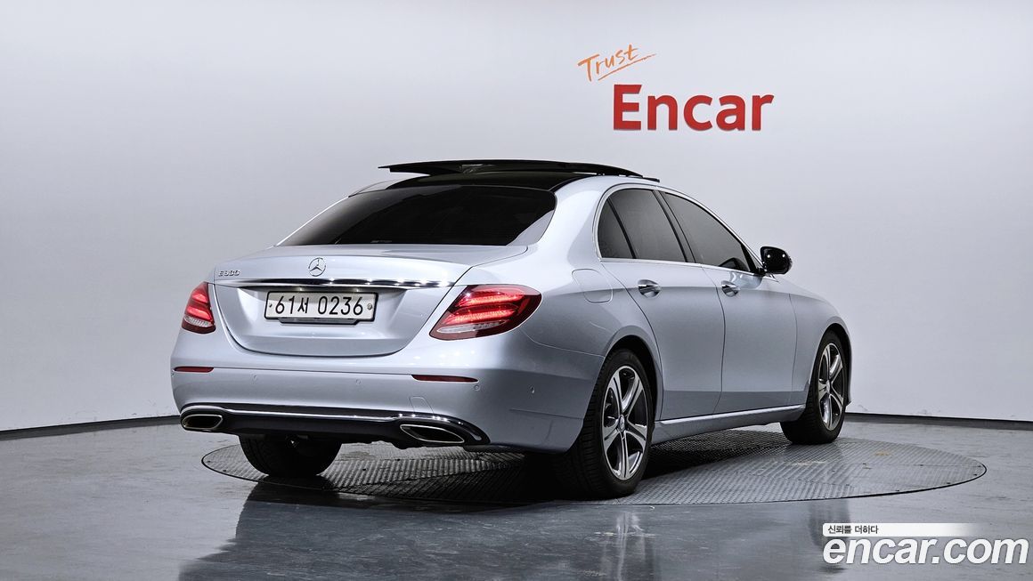 Mercedes-Benz E-Class 2017