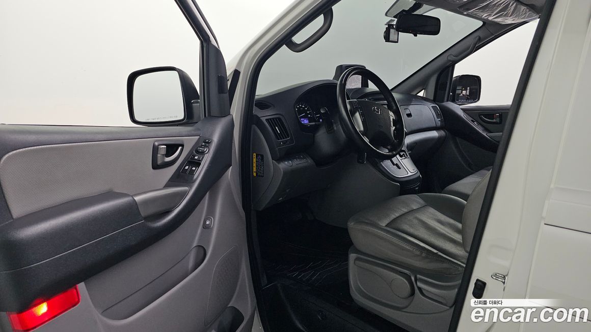 Hyundai Starex 2021