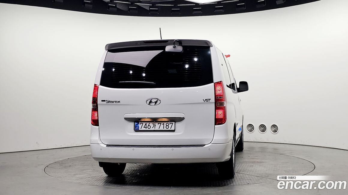 Hyundai Starex 2021