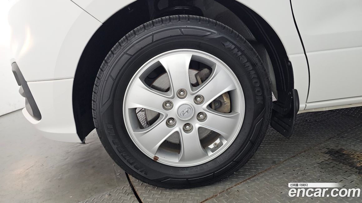 Hyundai Starex 2021