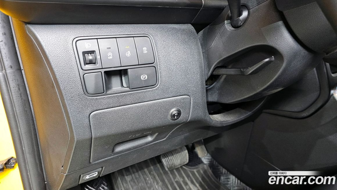 Hyundai Staria 2023