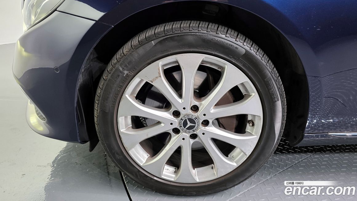 Mercedes-Benz E-Class 2019