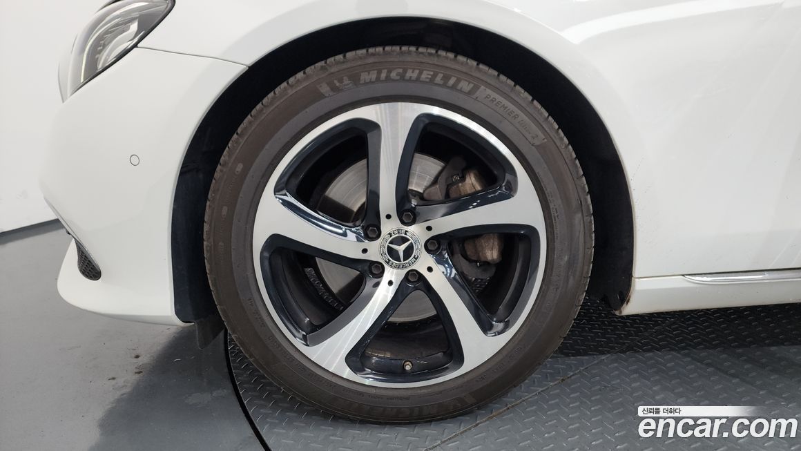 Mercedes-Benz E-Class 2020