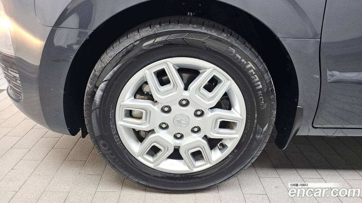 Hyundai Staria 2022