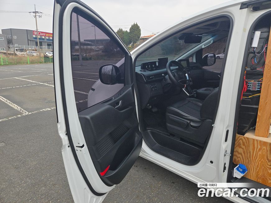 Hyundai Staria 2022