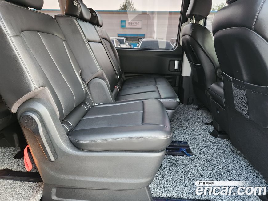 Hyundai Staria 2023