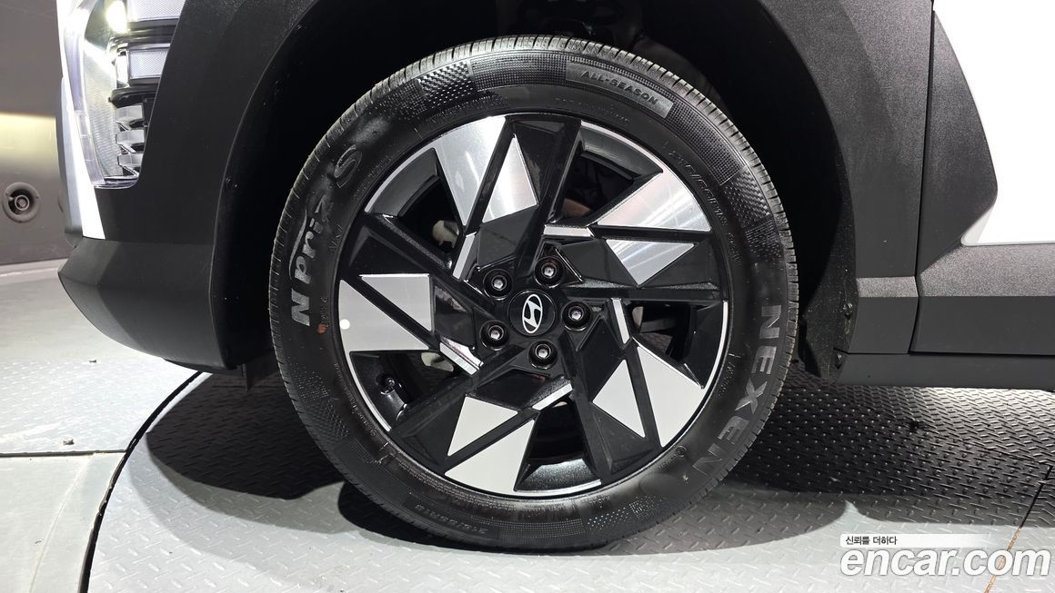 Hyundai Kona 2025