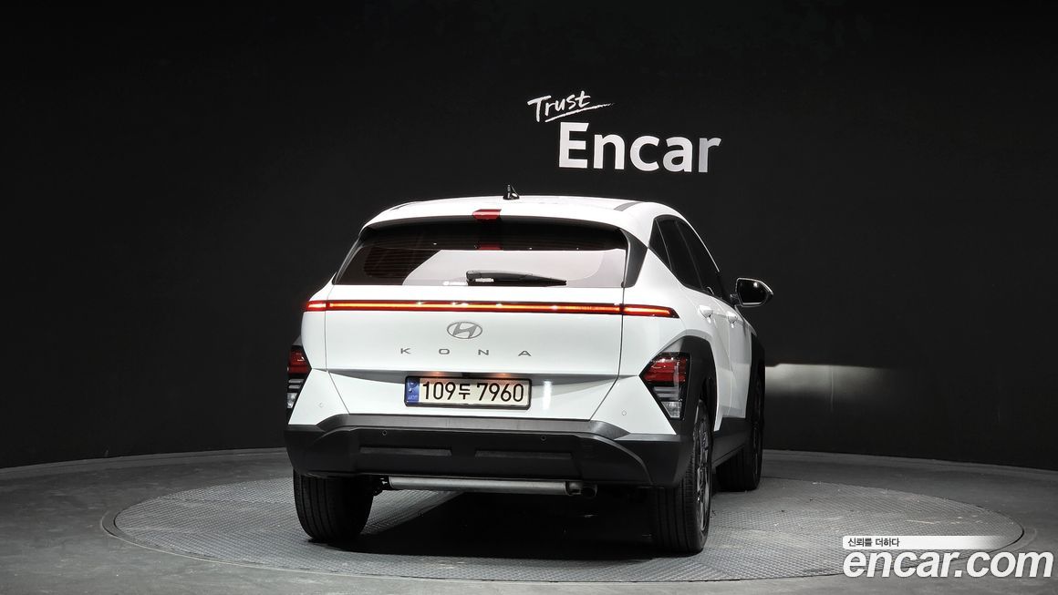 Hyundai Kona 2025