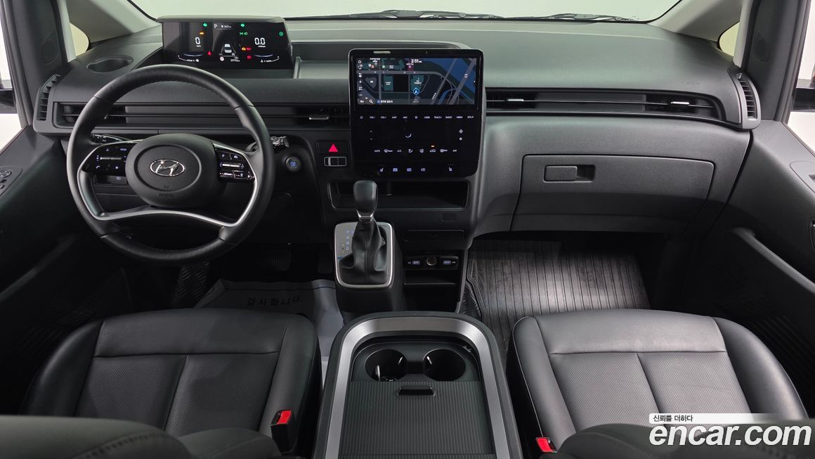 Hyundai Staria 2024