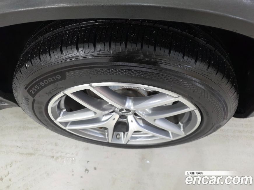 Mercedes-Benz GLC-Class 2018