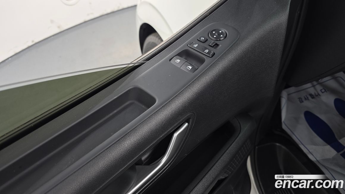 Hyundai Staria 2024