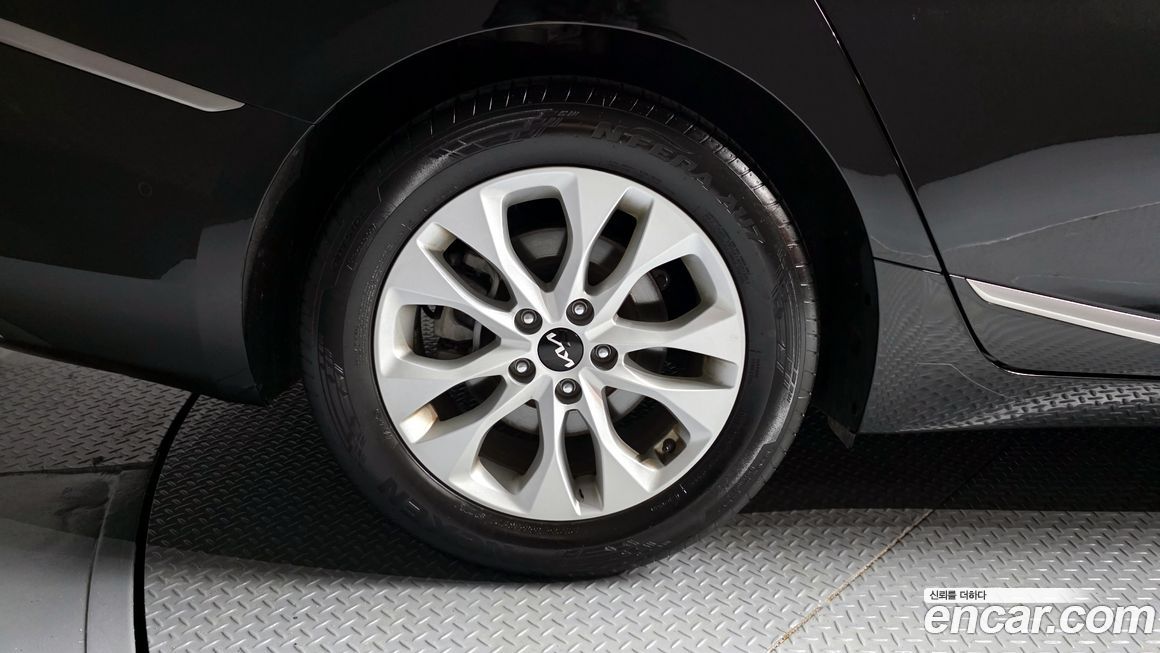 Kia K8 2023
