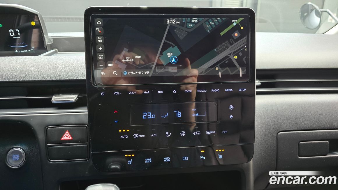Hyundai Staria 2025