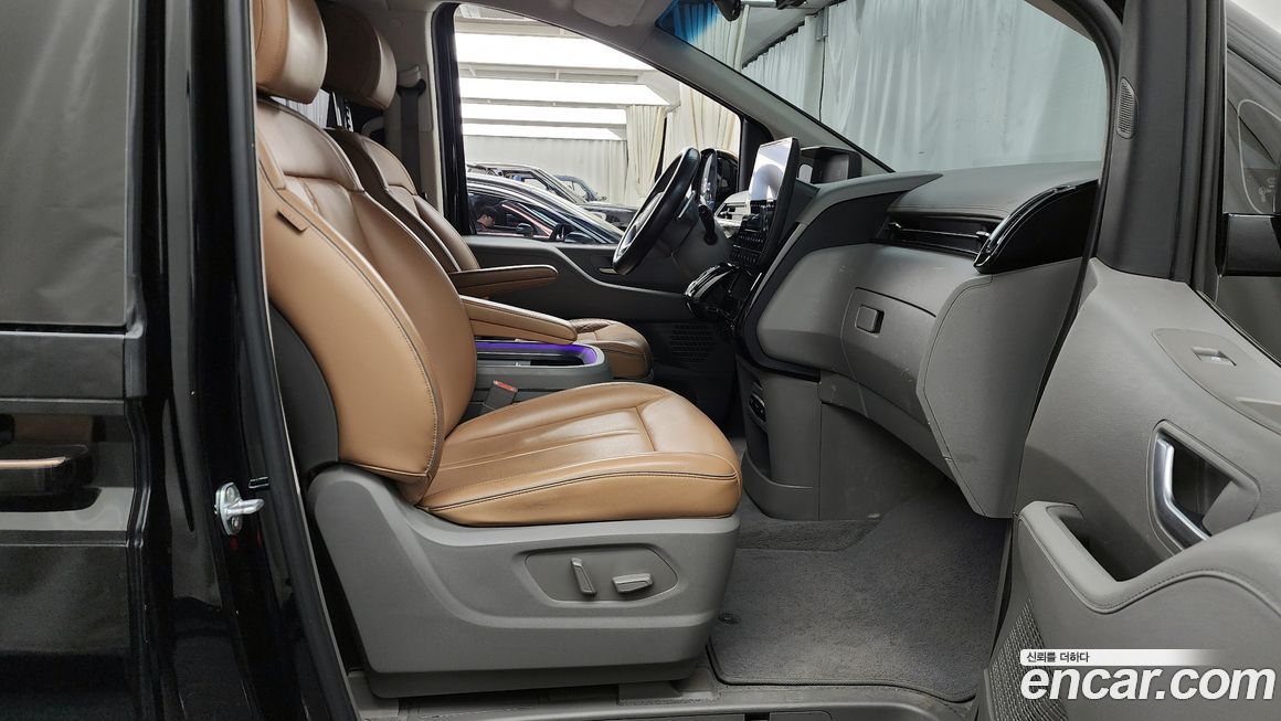 Hyundai Staria 2022