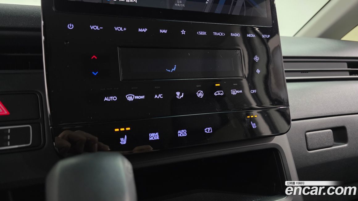 Hyundai Staria 2024