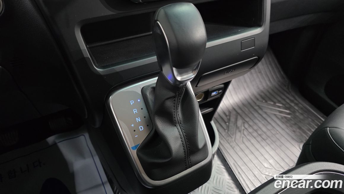 Hyundai Staria 2024