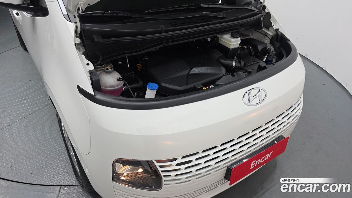 Hyundai Staria 2024