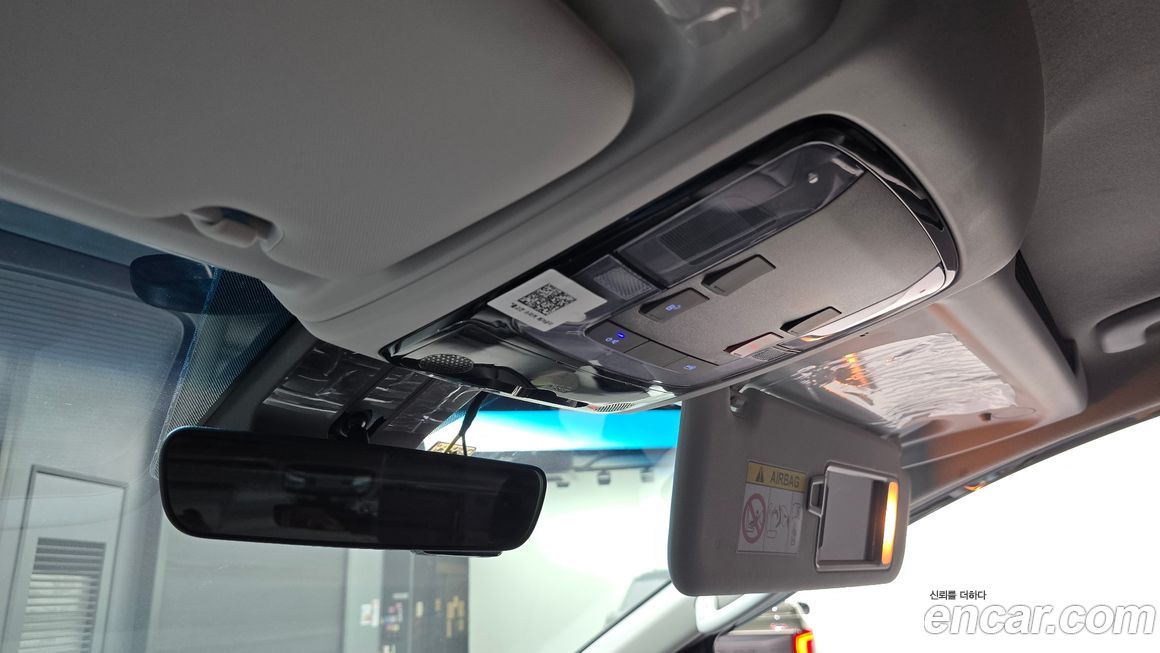 Hyundai Staria 2025