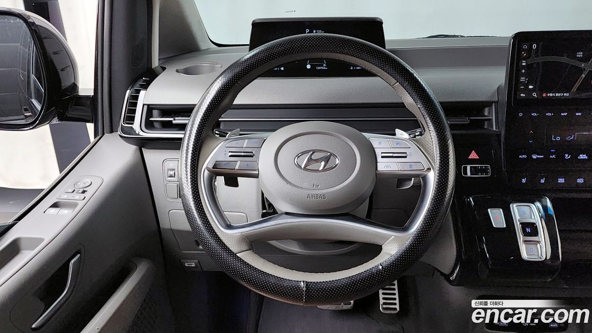 Hyundai Staria 2022