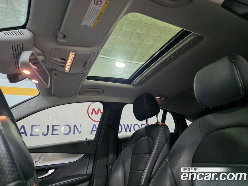 Mercedes-Benz GLC-Class 2018