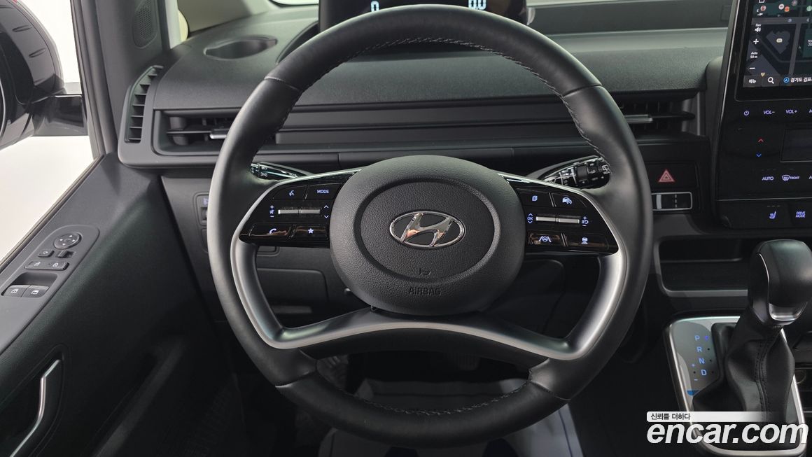 Hyundai Staria 2024