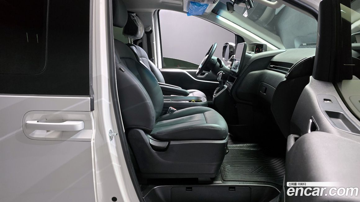 Hyundai Staria 2024