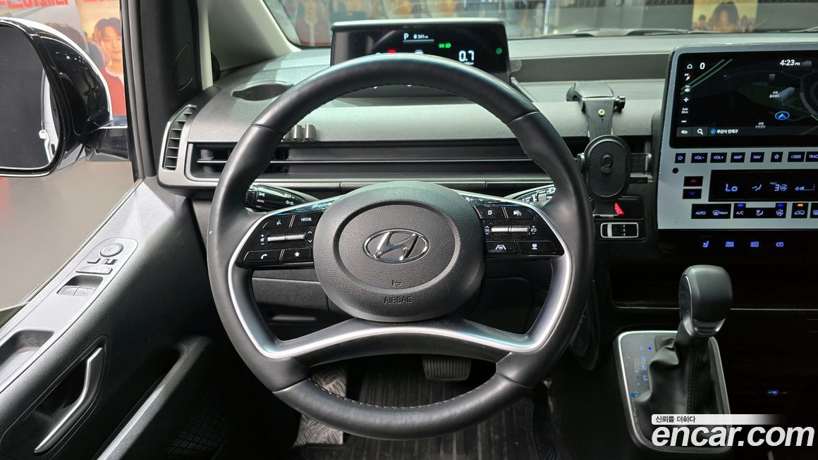 Hyundai Staria 2024