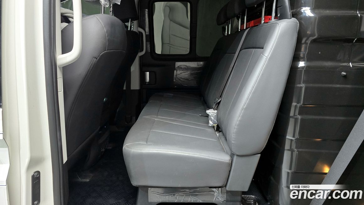 Hyundai Staria 2024