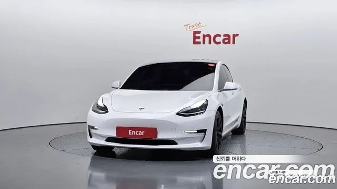 Tesla Model 3 2020