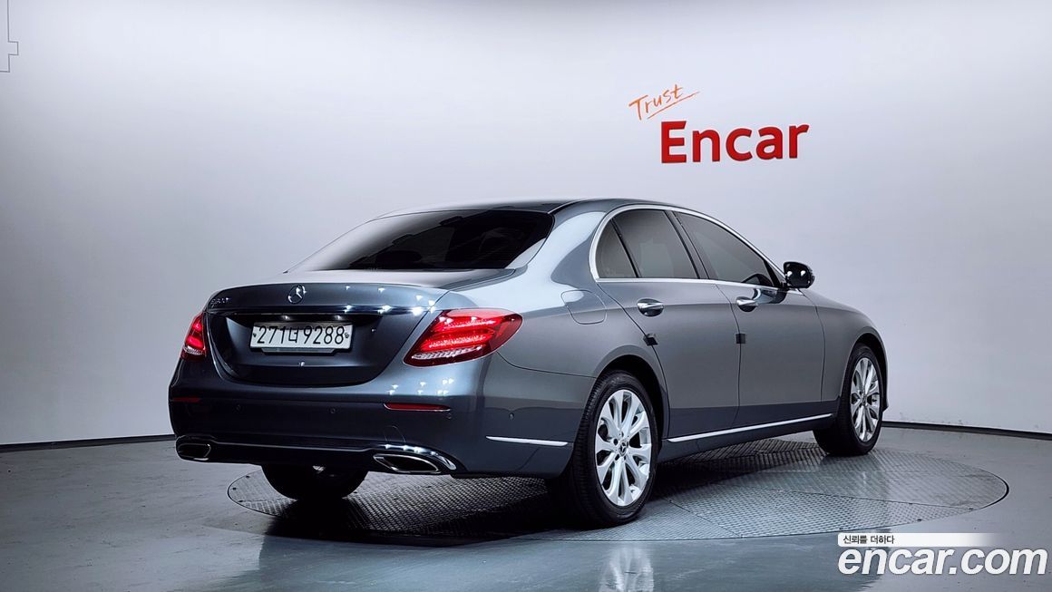 Mercedes-Benz E-Class 2018