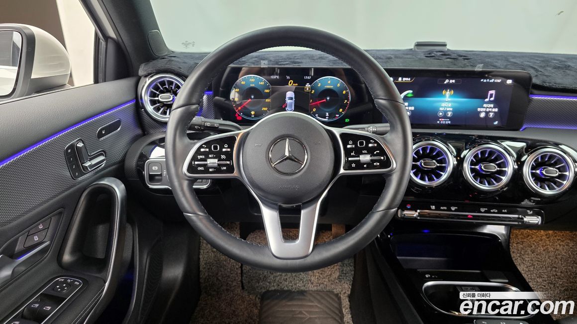 Mercedes-Benz A-Class 2023