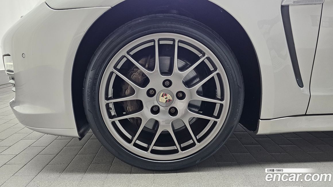Porsche Panamera 2010