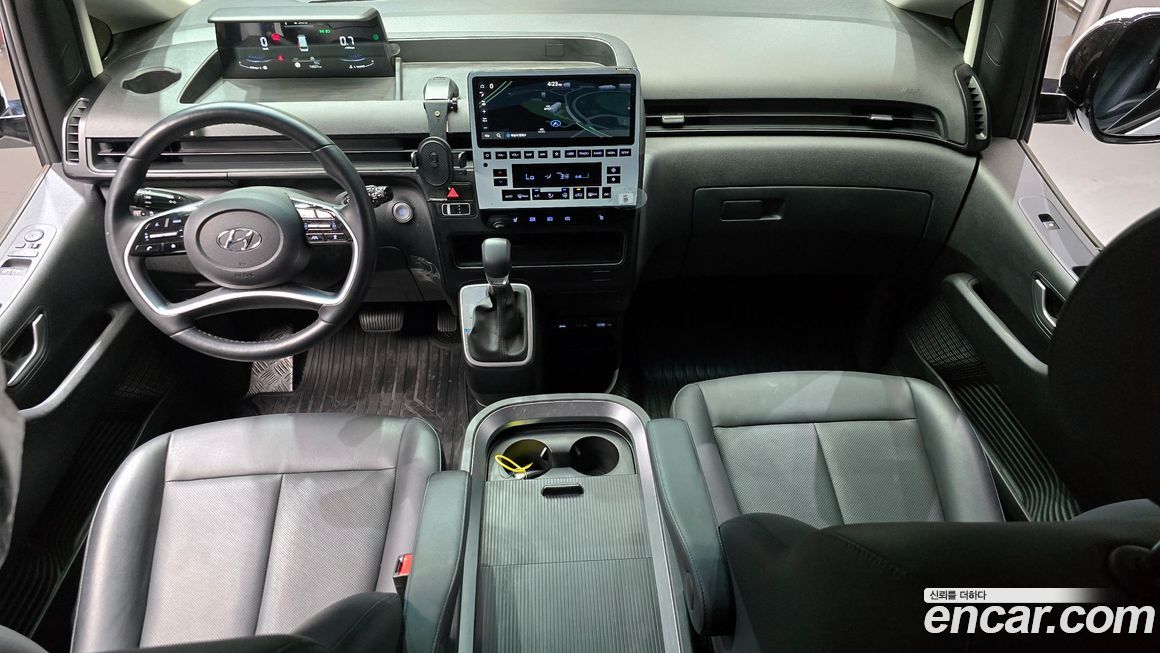 Hyundai Staria 2024