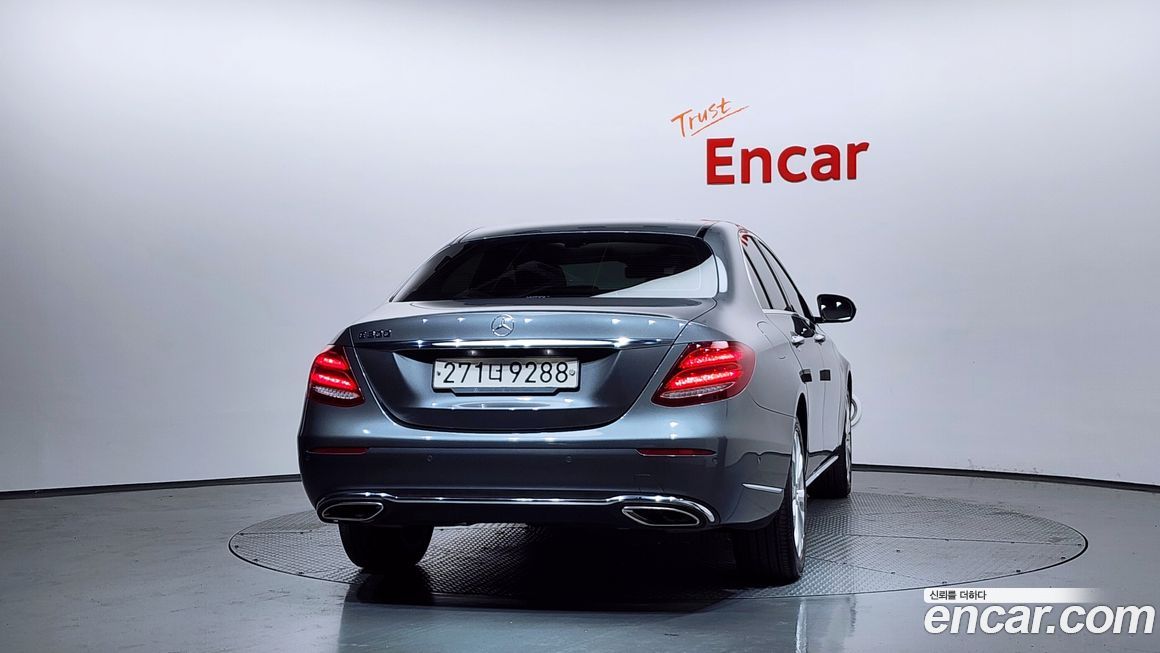 Mercedes-Benz E-Class 2018