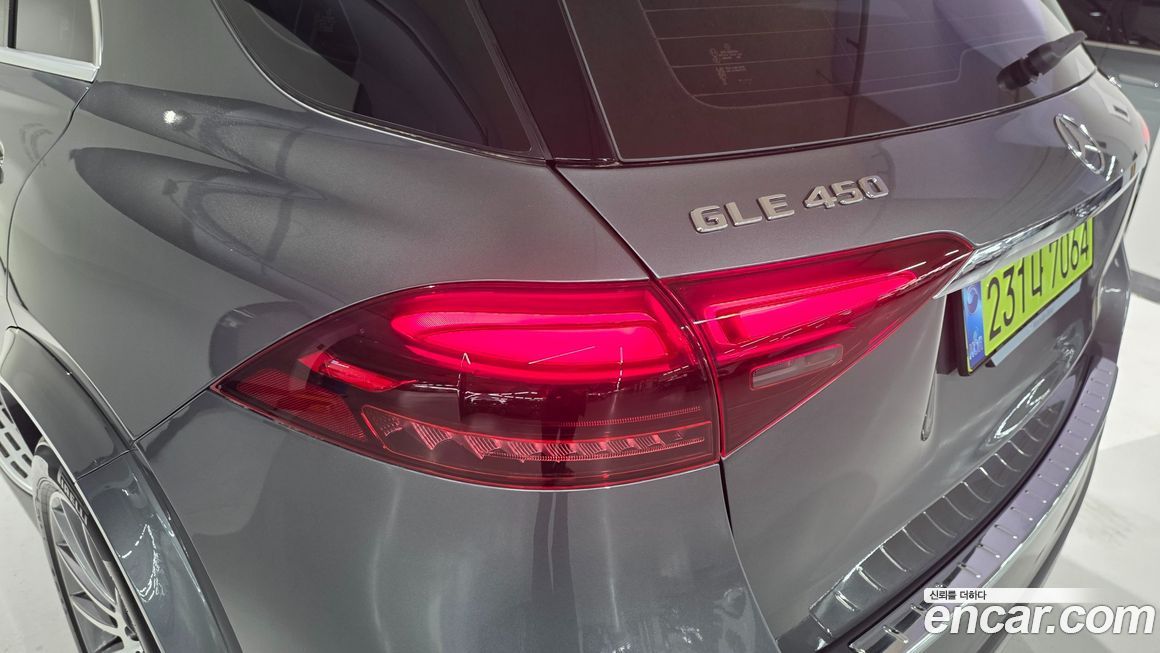 Mercedes-Benz GLE-Class 2025