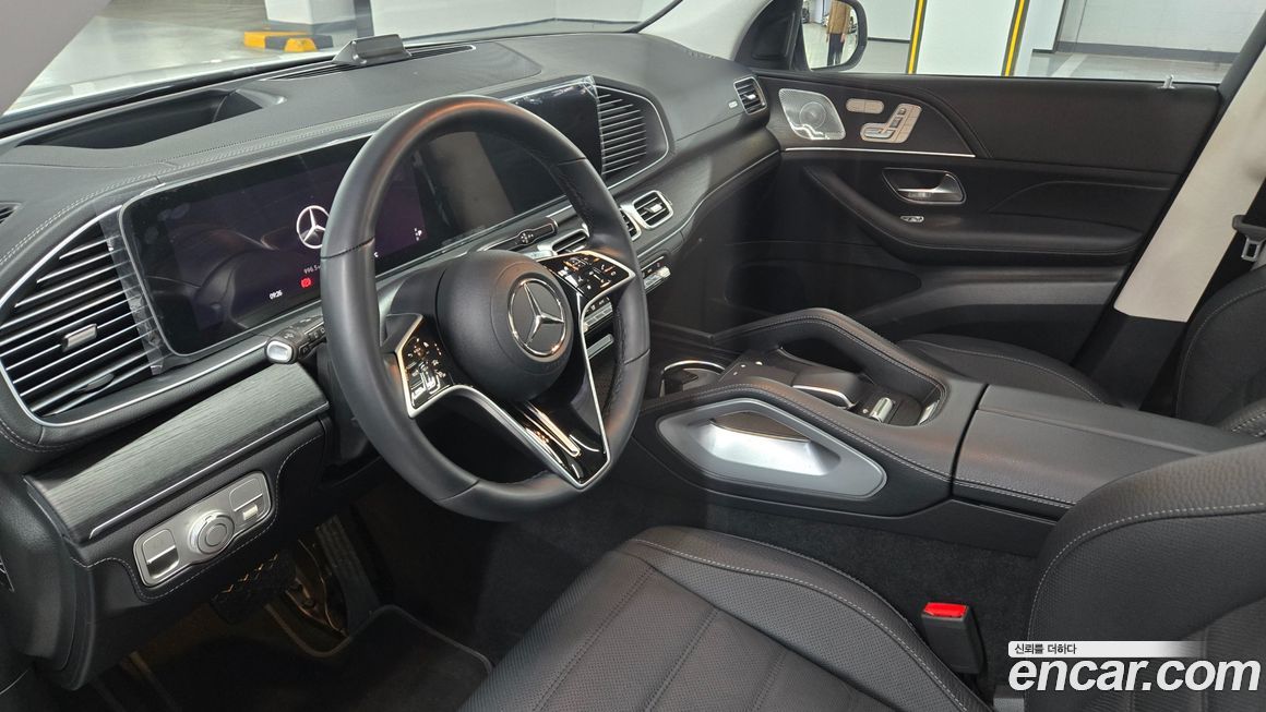 Mercedes-Benz GLE-Class 2025