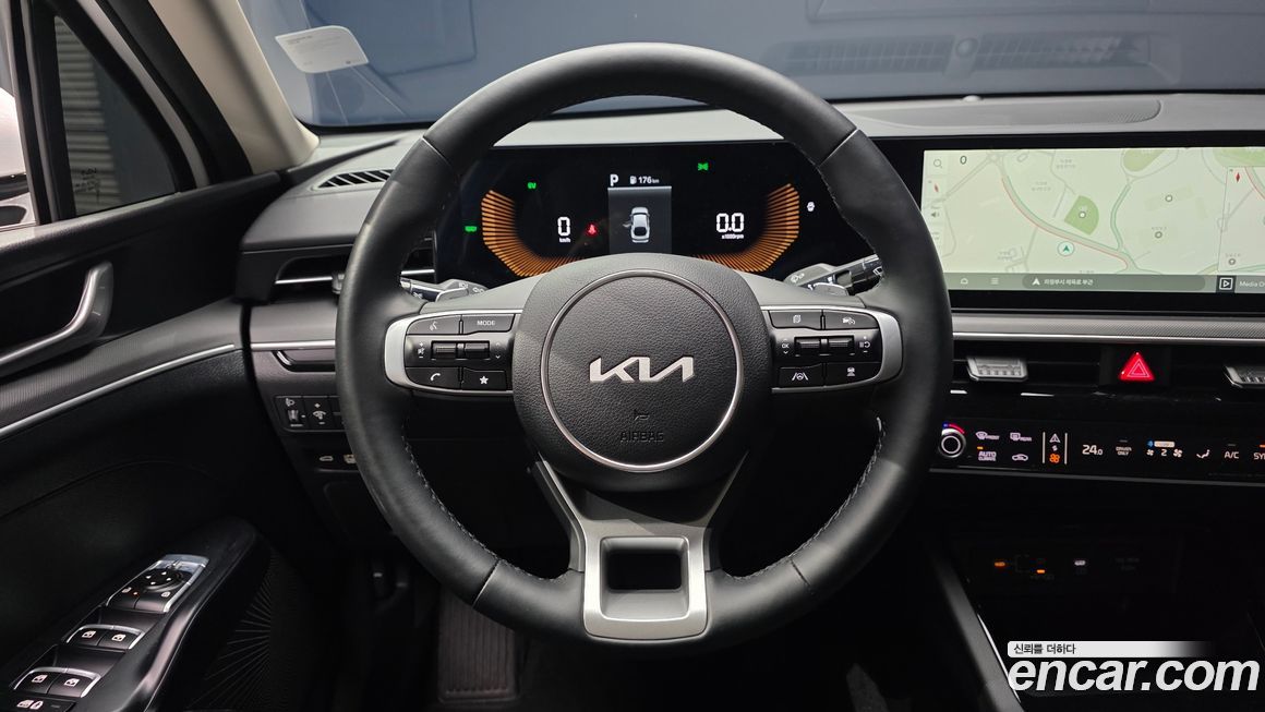 Kia K5 2025