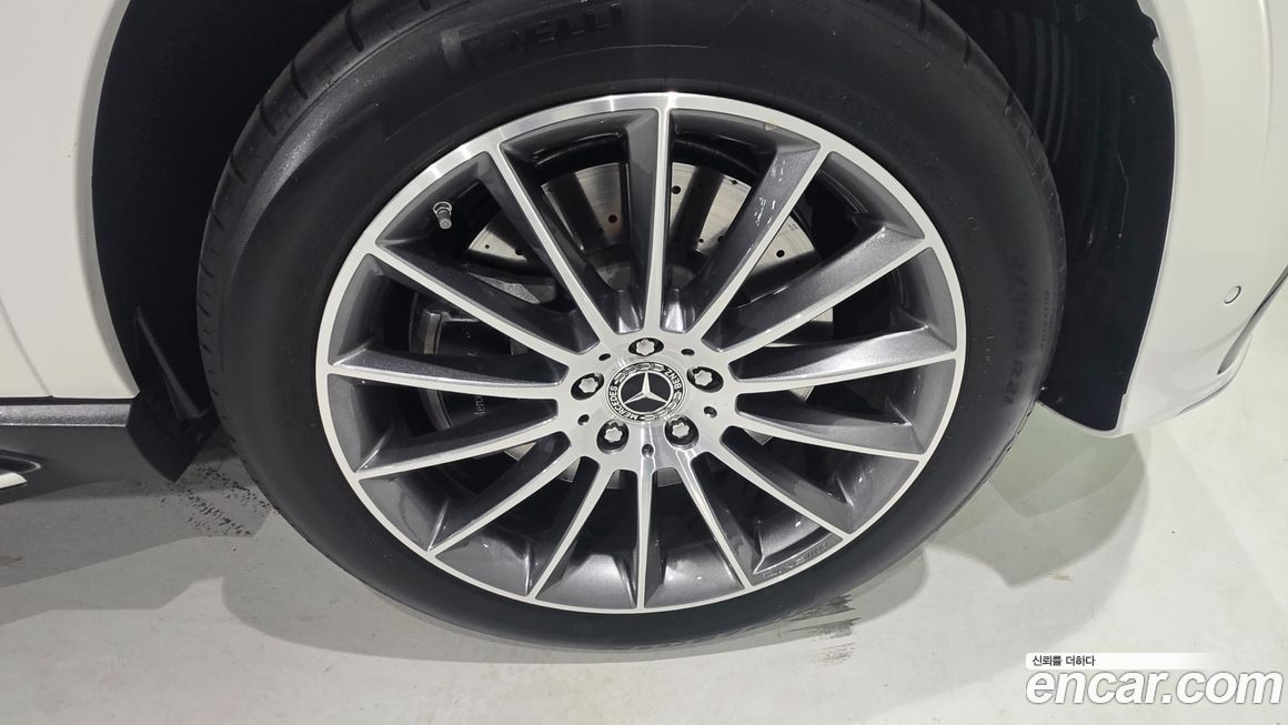 Mercedes-Benz GLE-Class 2025