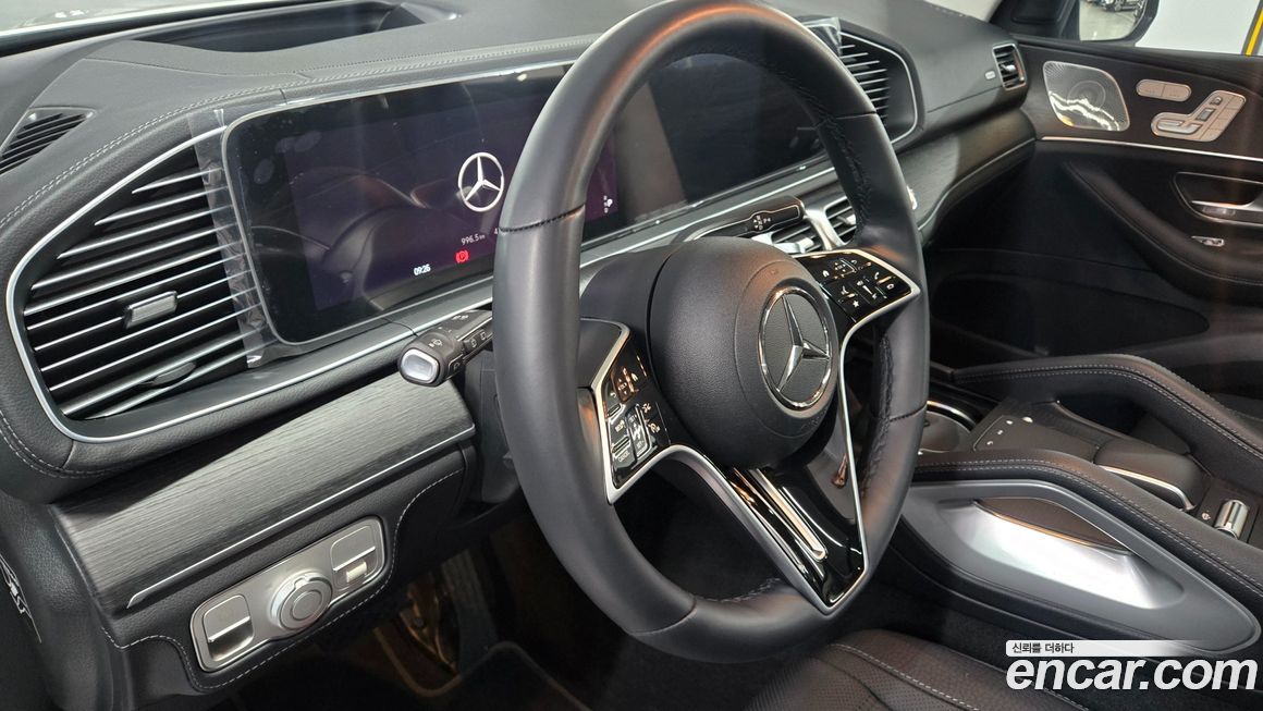 Mercedes-Benz GLE-Class 2025