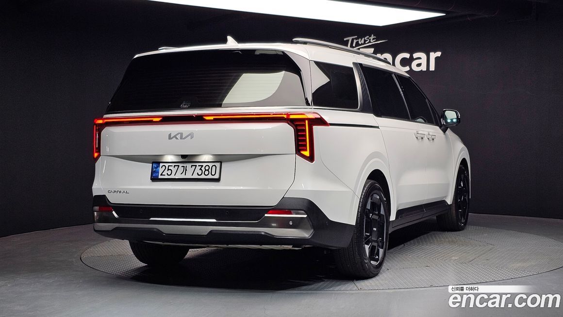 Kia Canival 2024