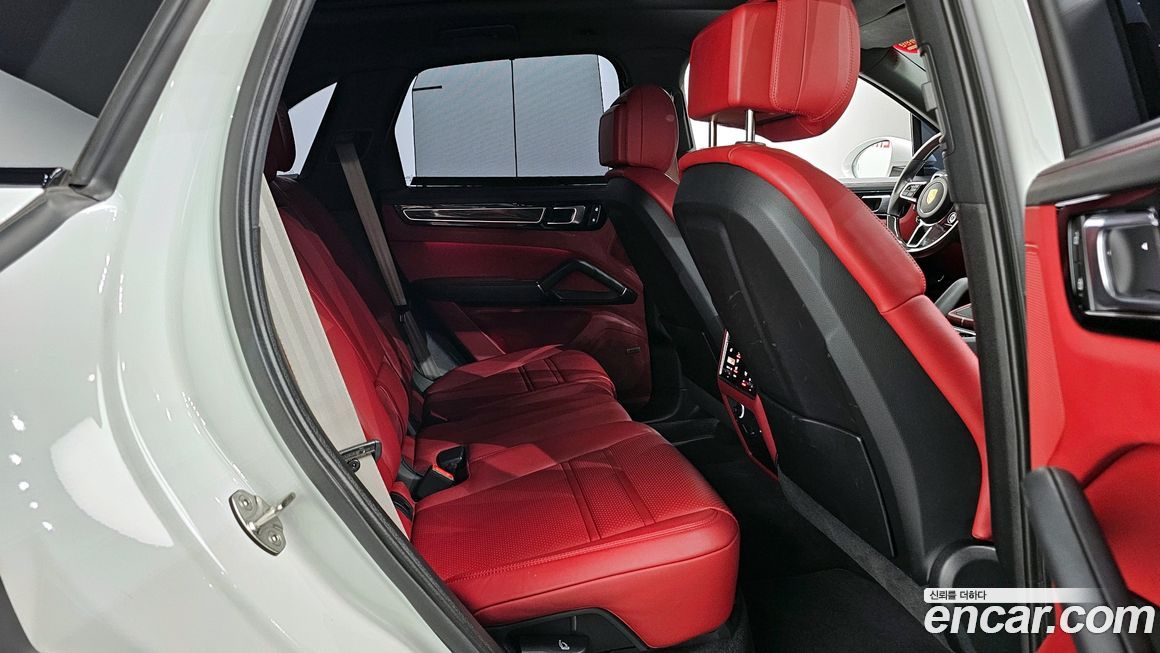 Porsche Cayenne 2023