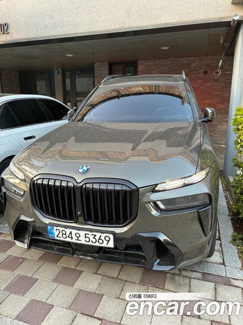 BMW X7 2025