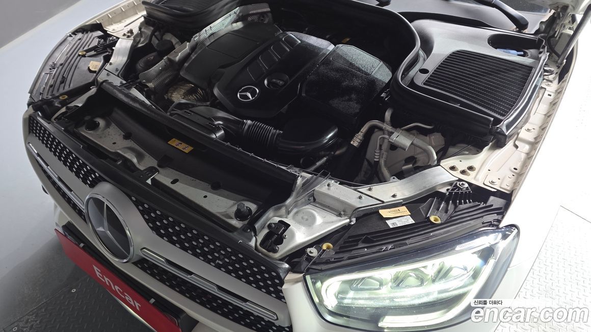 Mercedes-Benz GLC-Class 2021